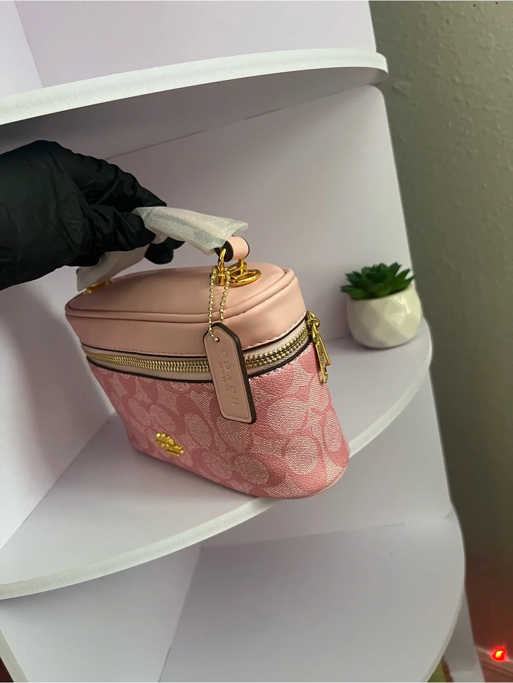 Coach compact cosmetic